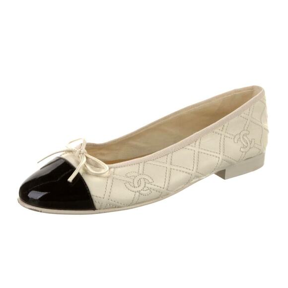 Chanel Off-White Black Toe Ballet Flat - Picture 8 of 9